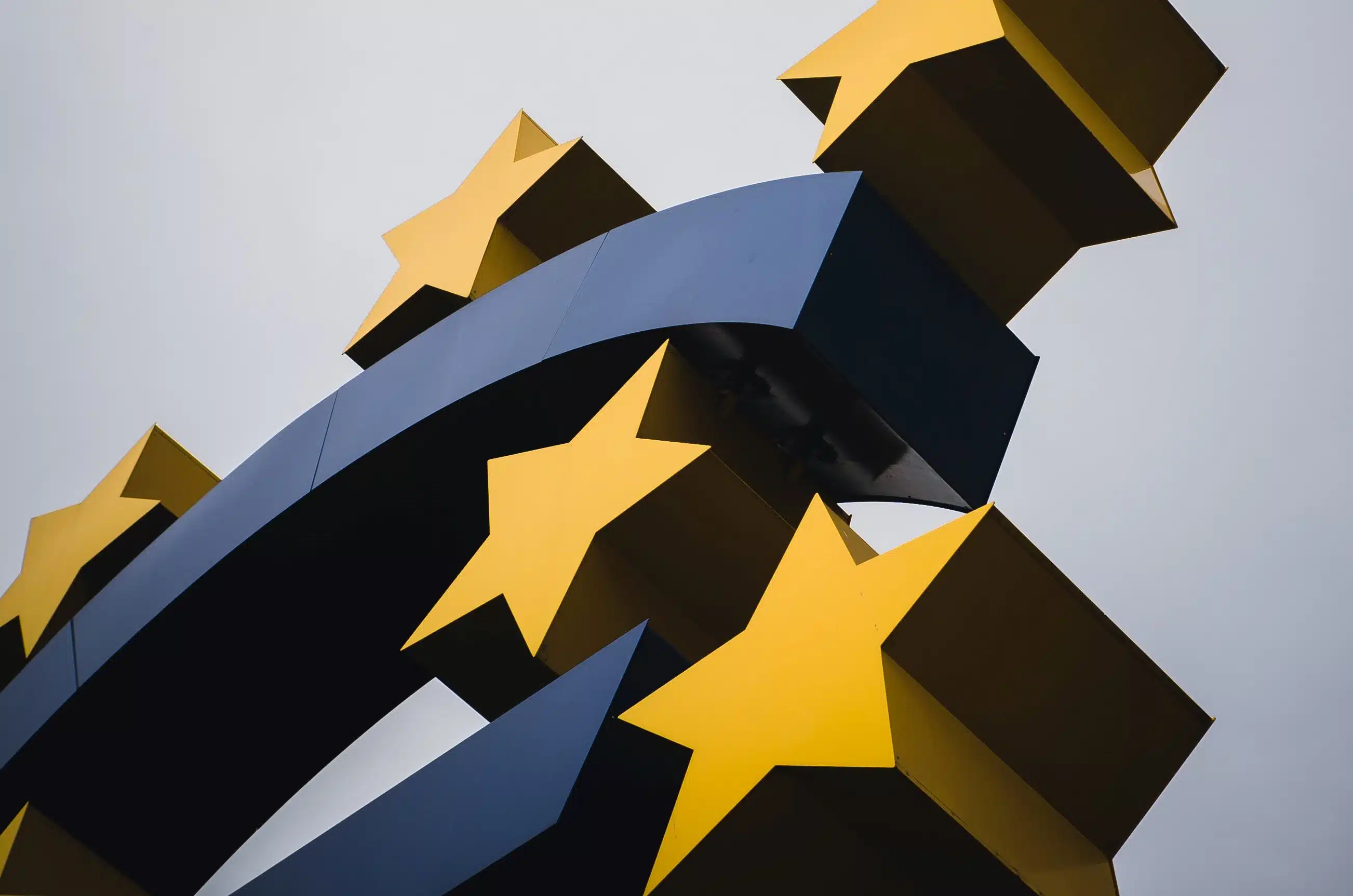 @Unsplash - Mika Baumeister